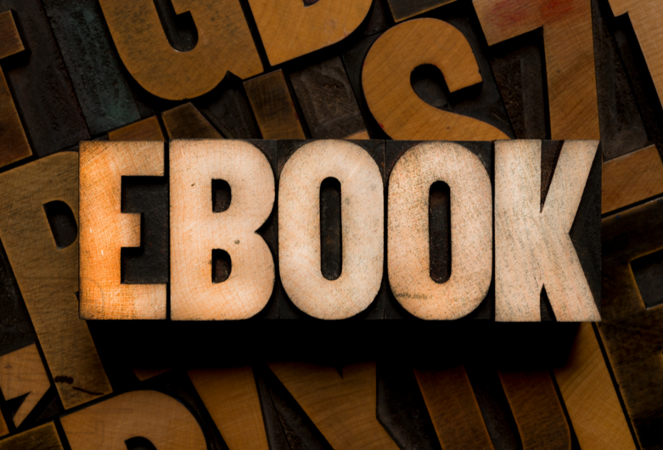 10 nagyon ajánlott eBook hazai szerzőktől – olvasnivaló, ami valóban épít